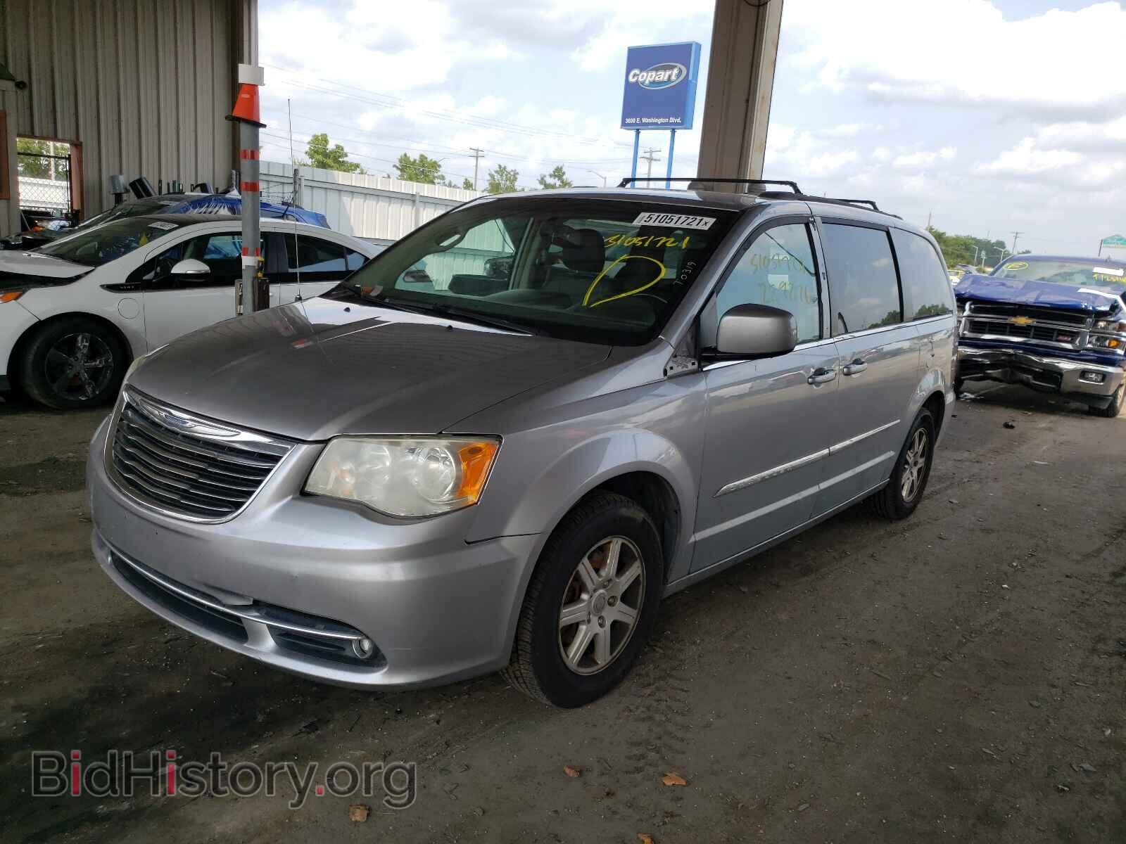 2013 CHRYSLER MINIVAN - VIN: 2C4RC1BG2DR656937 - Фото 2