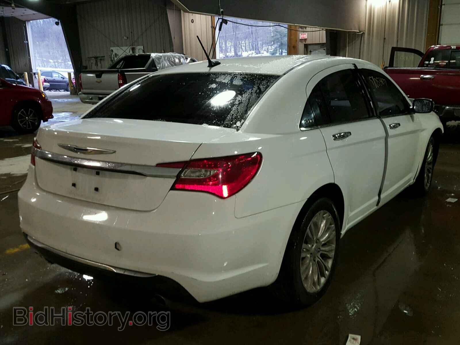 2013 CHRYSLER 200 - VIN: 1C3CCBCG9DN744010 - Фото 4
