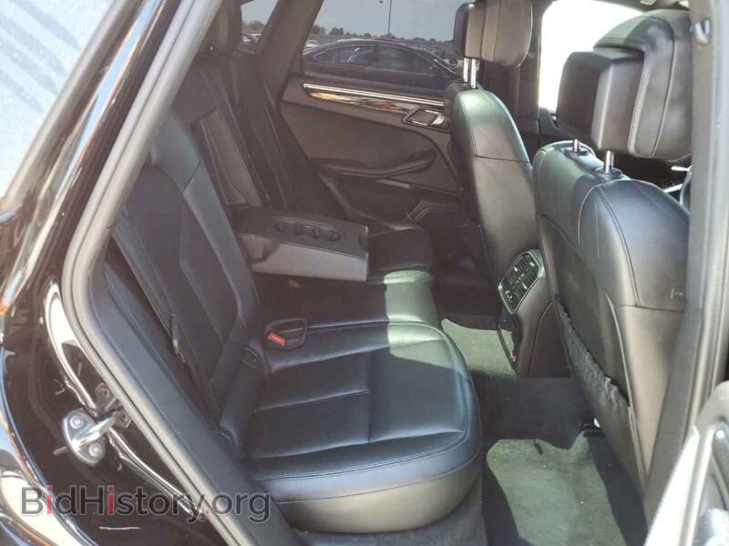2016 Porsche MACAN (VIN WP1AB2A54GLB53850) — photo 10 of 12