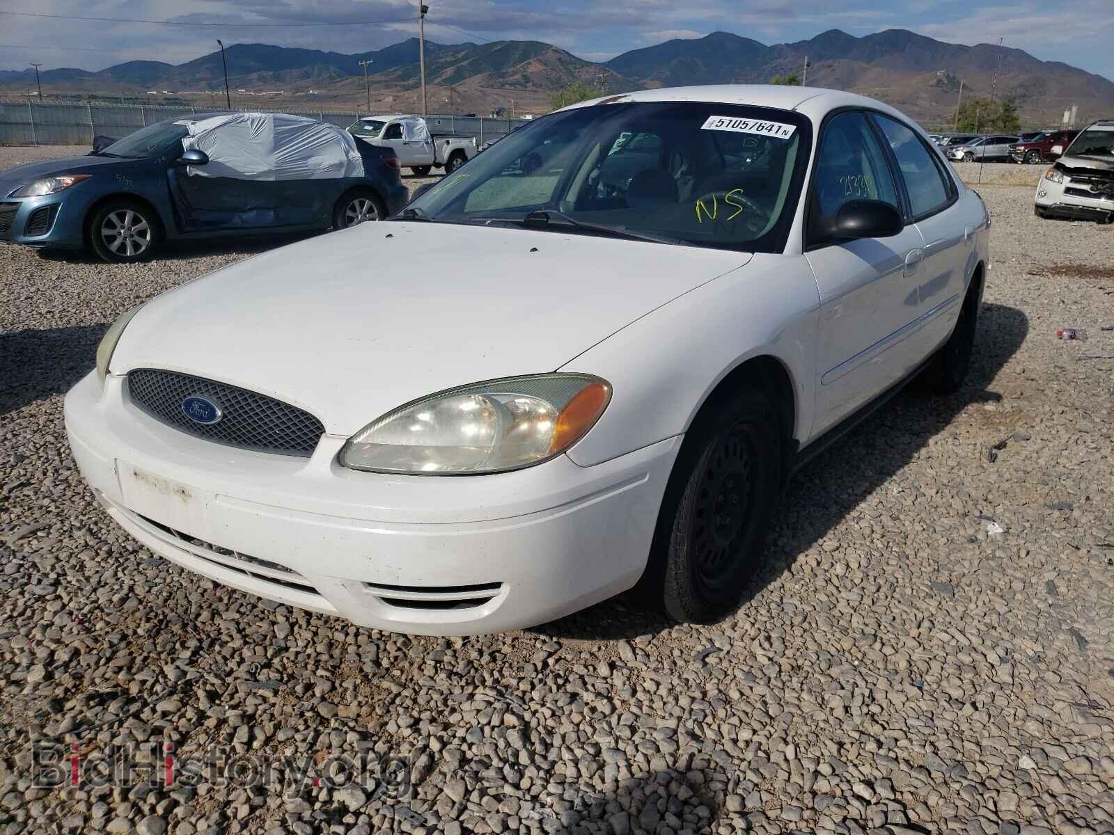 2006 FORD TAURUS - VIN: 1FAFP53216A261338 - Photo 2
