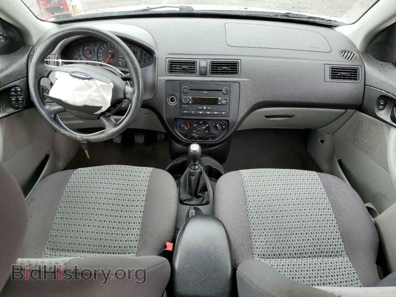 2007 FORD FOCUS - VIN: 1FAHP34N57W246948 - Фото 8