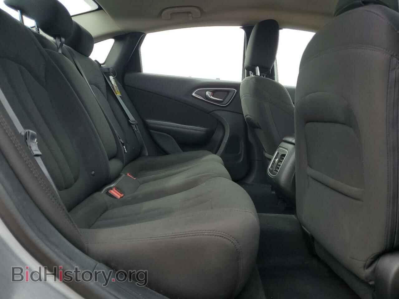 2015 CHRYSLER 200 - VIN: 1C3CCCAB5FN538053 - Фото 10