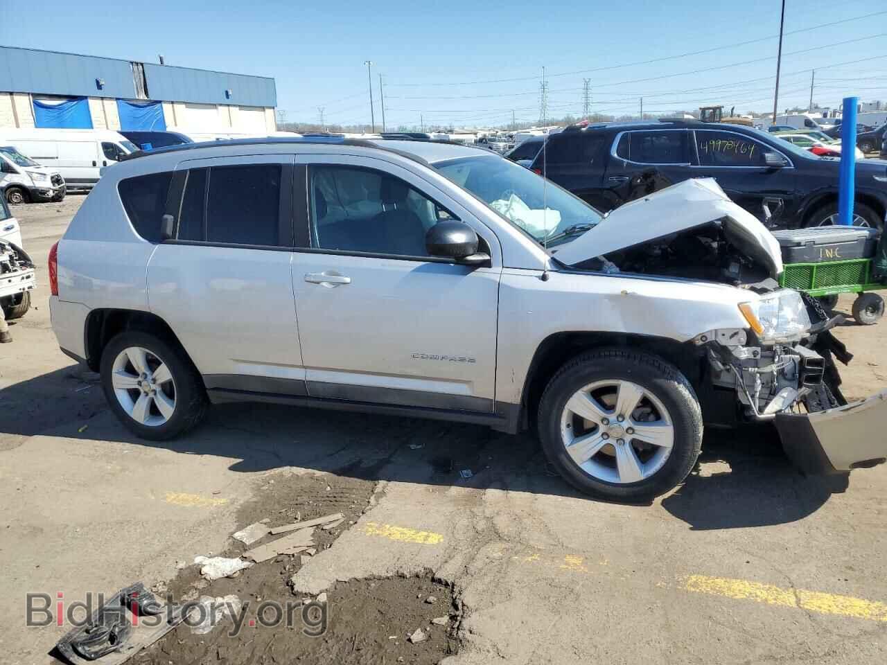 2011 JEEP COMPASS - VIN: 1J4NT1FB1BD137742 - Фото 4