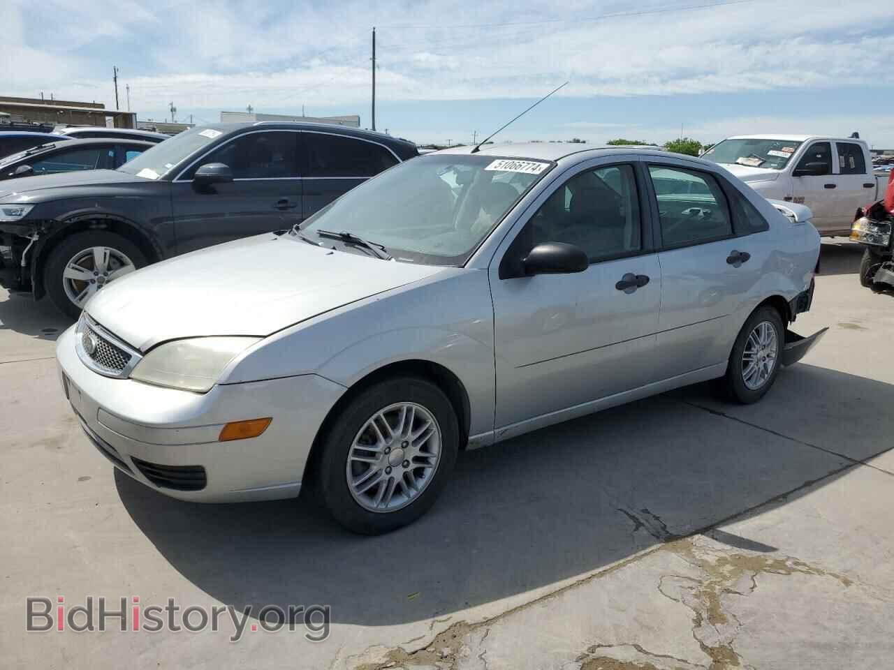 Photo 1FAFP34N07W355244 - FORD FOCUS 2007