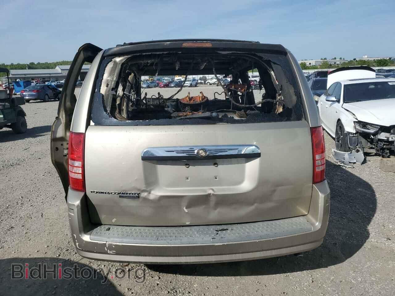 2008 CHRYSLER MINIVAN - VIN: 2A8HR54P98R148137 - Фото 6