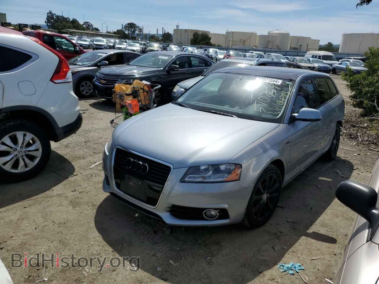 Photo WAUBEAFM5BA034617 - AUDI A3 2011