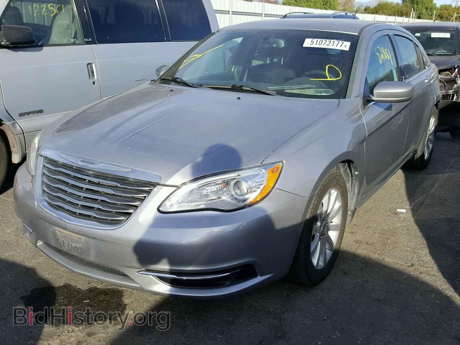 2013 CHRYSLER 200 - VIN: 1C3CCBBB4DN726889 - Фото 2