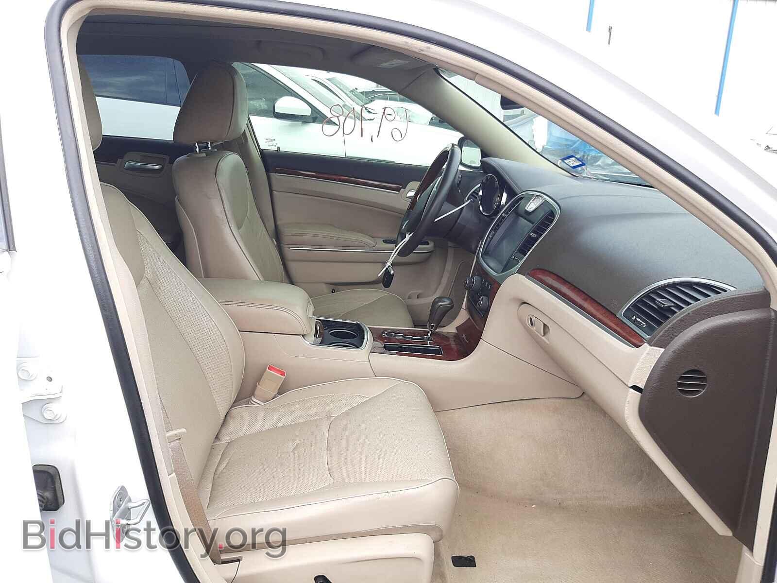2011 CHRYSLER 300 - VIN: 2C3CA6CT9BH528660 - Фото 5