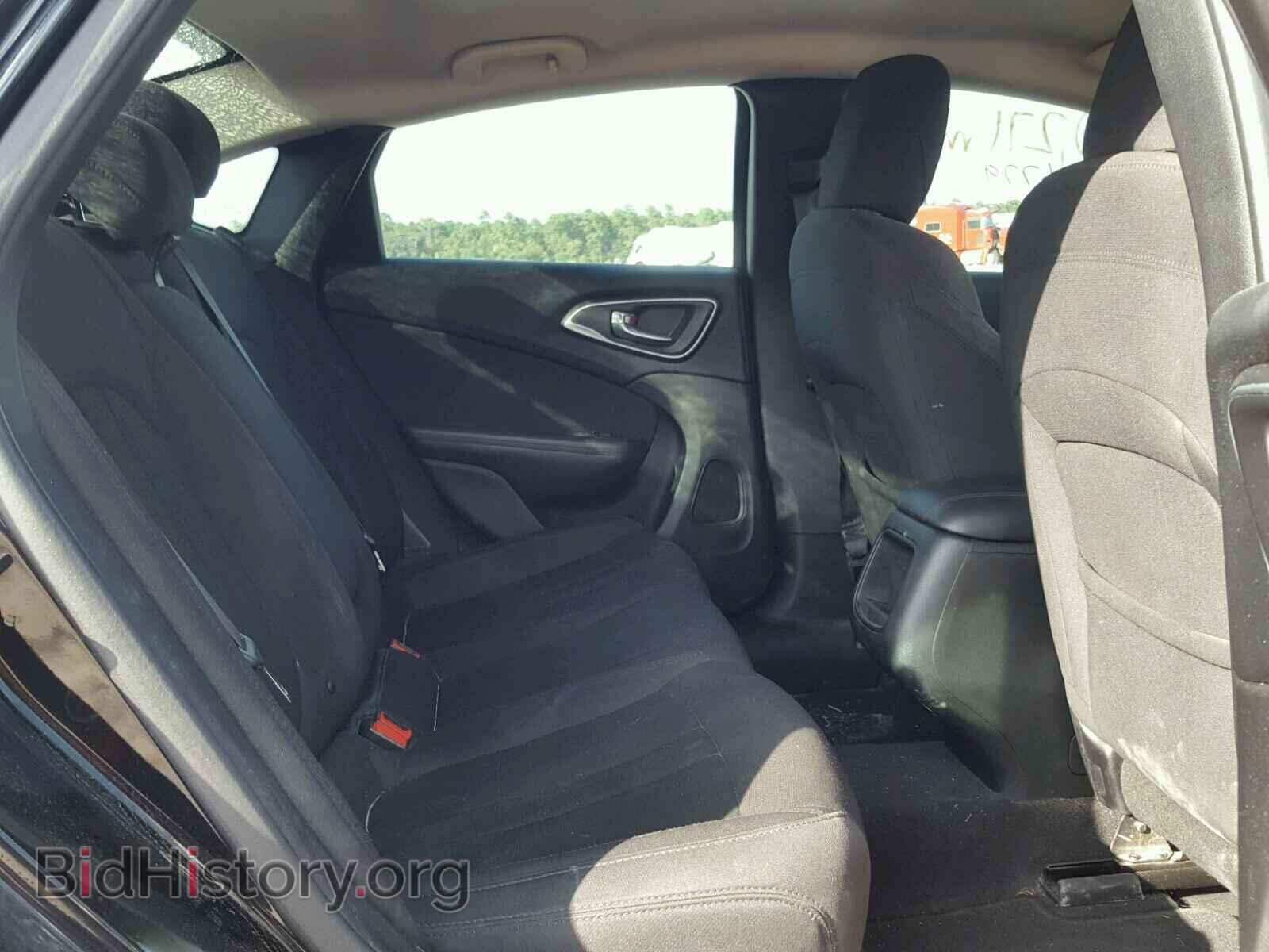2015 CHRYSLER 200 - VIN: 1C3CCCAB3FN537077 - Photo 6