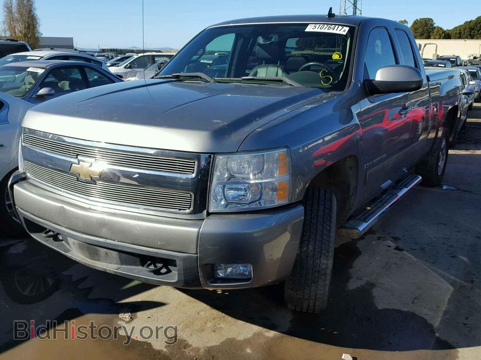 2007 CHEVROLET SILVERADO - VIN: 2GCEC19J771588363 - Photo 2