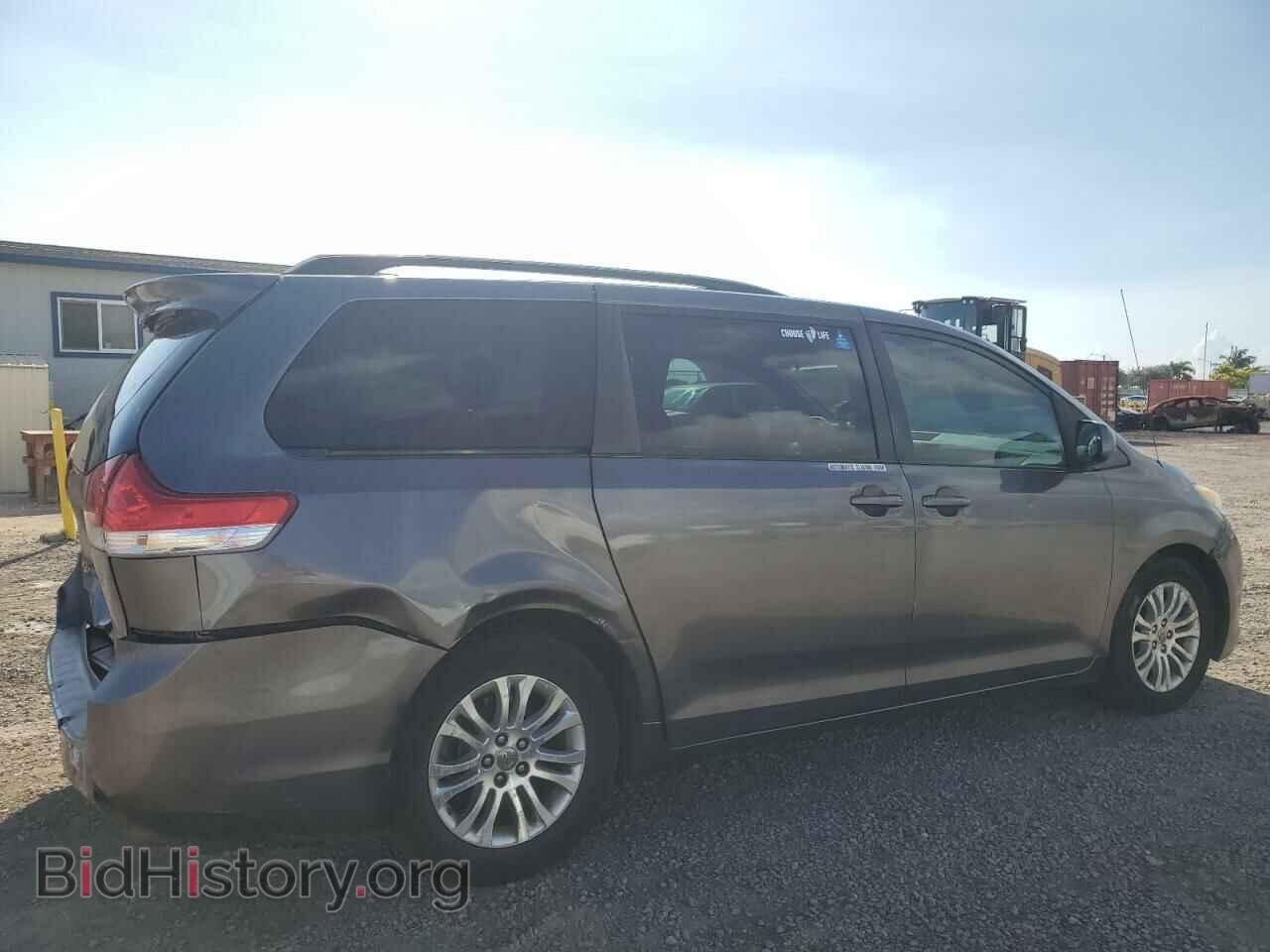 2012 TOYOTA All Models - VIN: 5TDYK3DCXCS182617 - Фото 3
