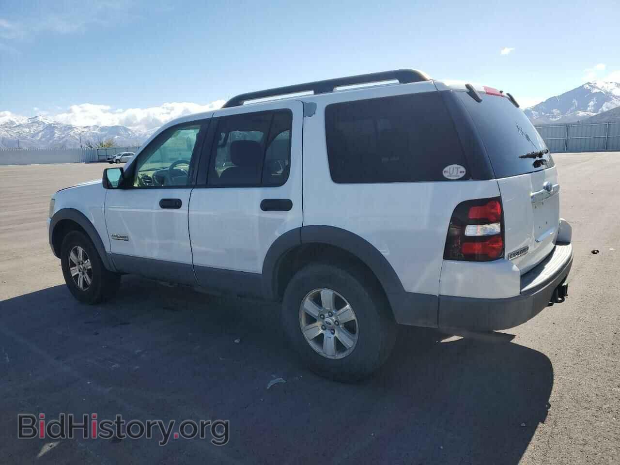2006 FORD EXPLORER - VIN: 1FMEU73836UB11837 - Фото 2