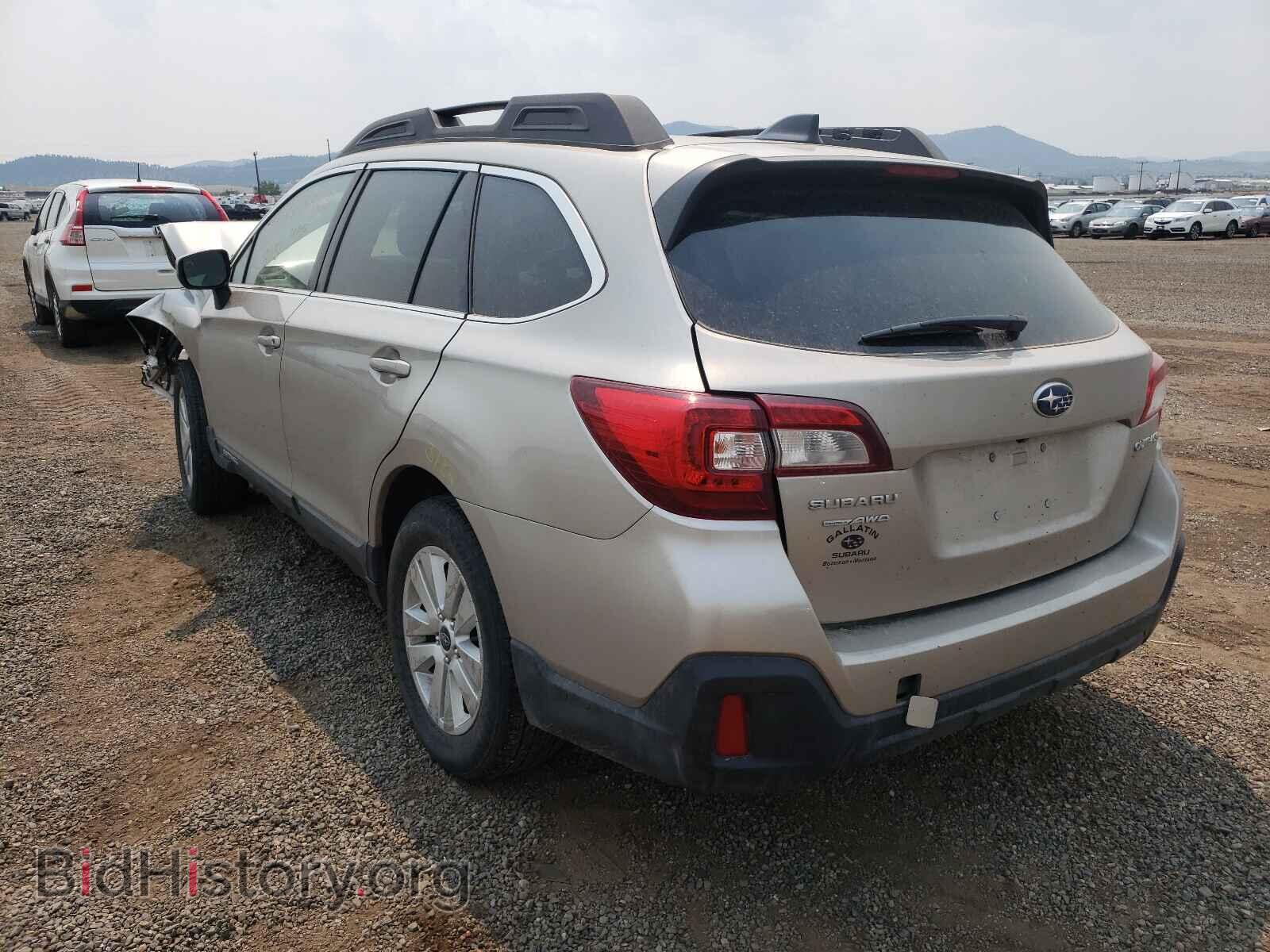 2019 SUBARU OUTBACK - VIN: 4S4BSAFC7K3303932 - Фото 3