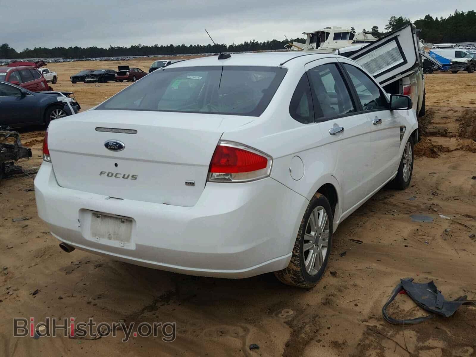 2008 FORD FOCUS - VIN: 1FAHP35N58W214372 - Photo 4