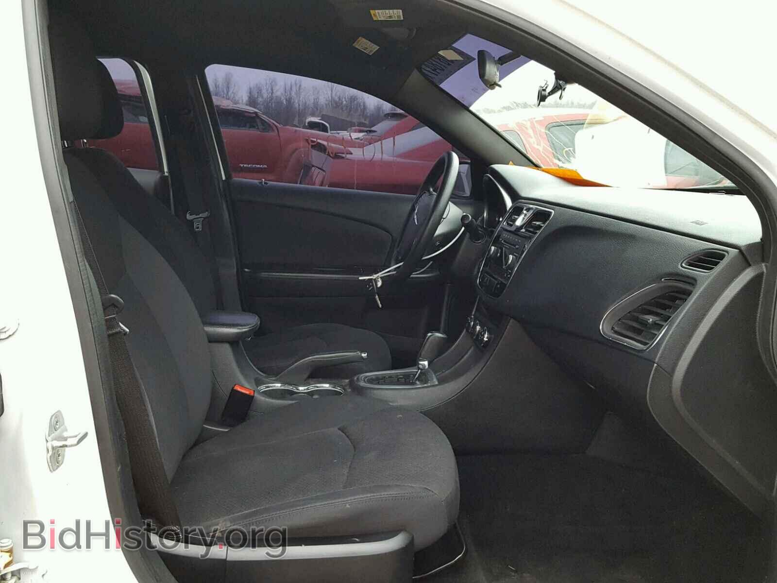 2012 CHRYSLER 200 - VIN: 1C3CCBAB5CN317655 - Фото 5