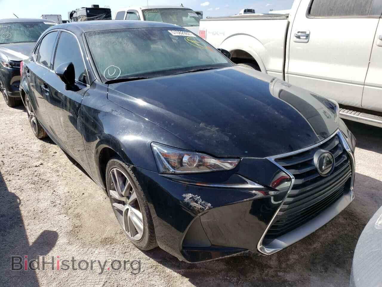 Photo JTHBA1D22J5072084 - LEXUS IS 2018