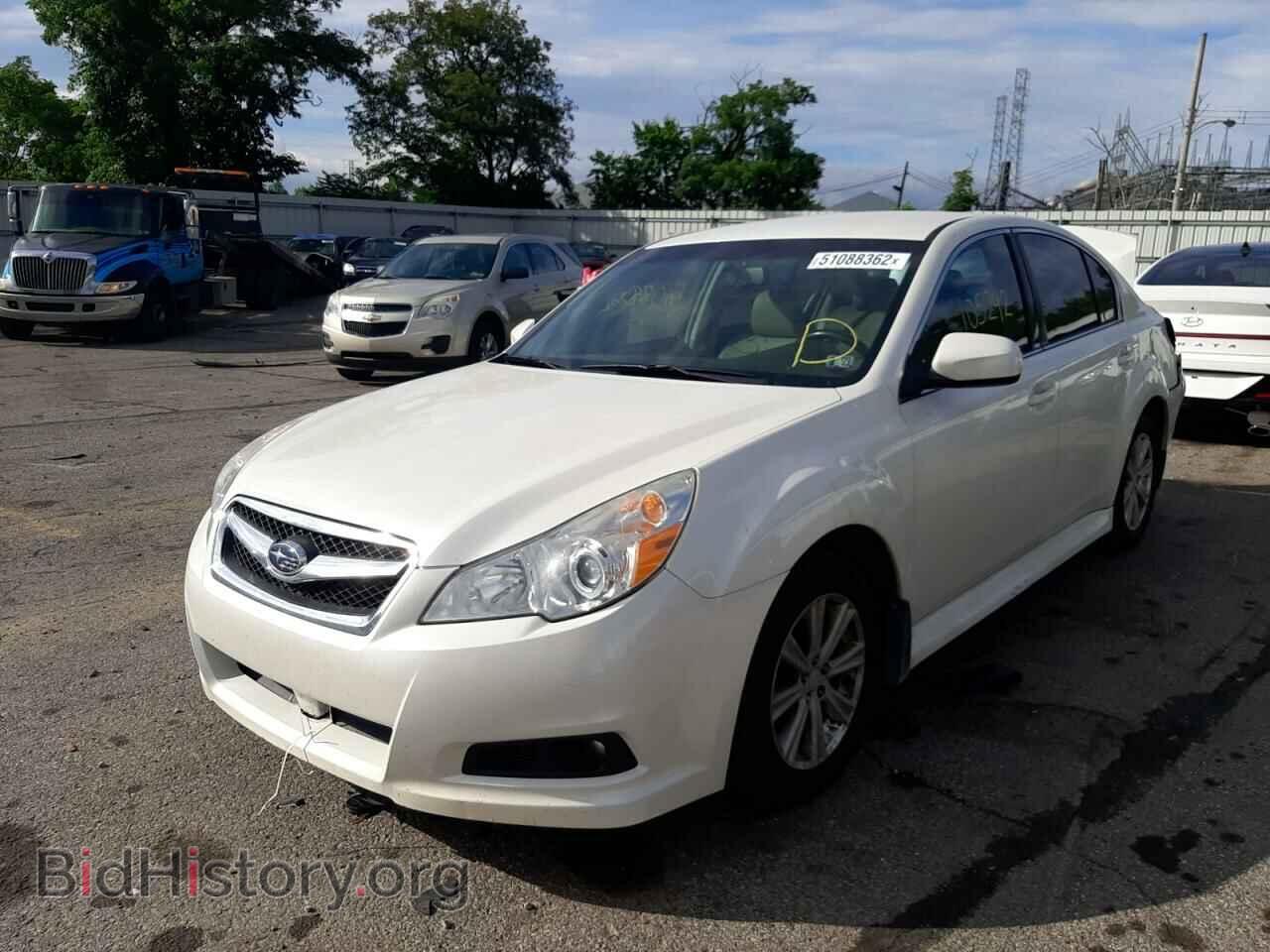 2011 SUBARU LEGACY - VIN: 4S3BMBC62B3256621 - Фото 2