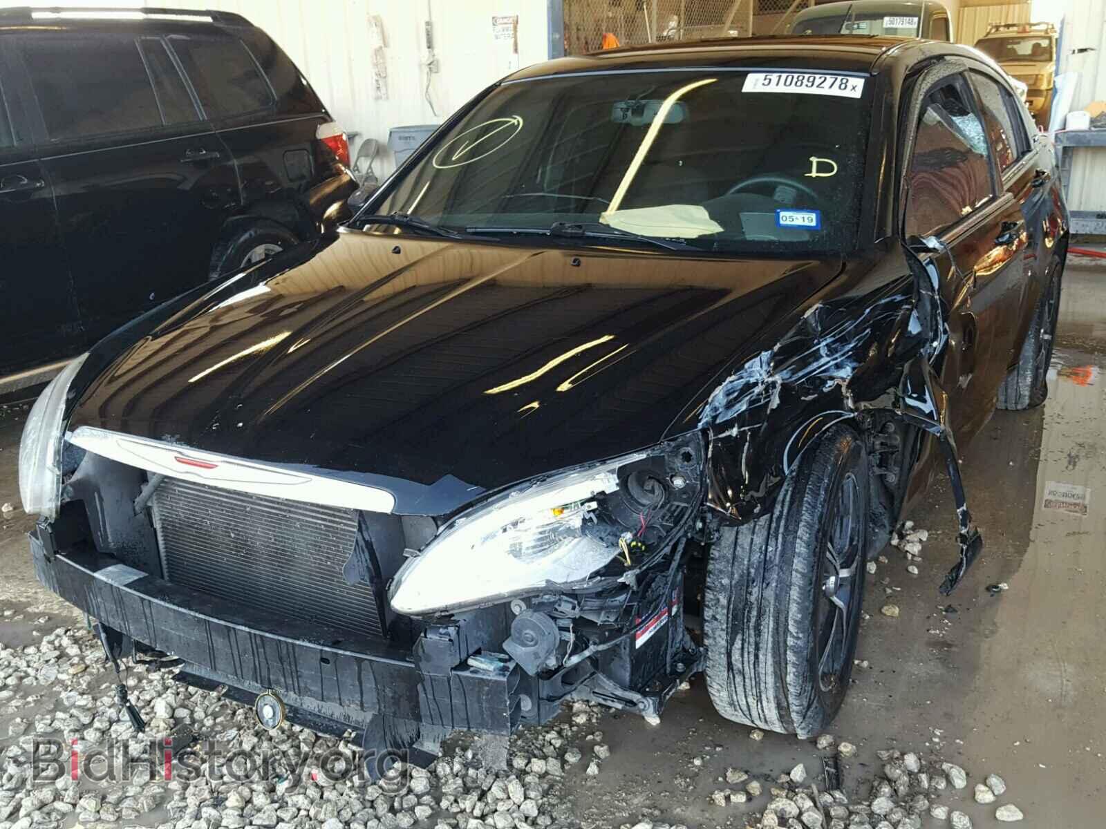 2013 CHRYSLER 200 - VIN: 1C3CCBAG9DN736234 - Фото 2