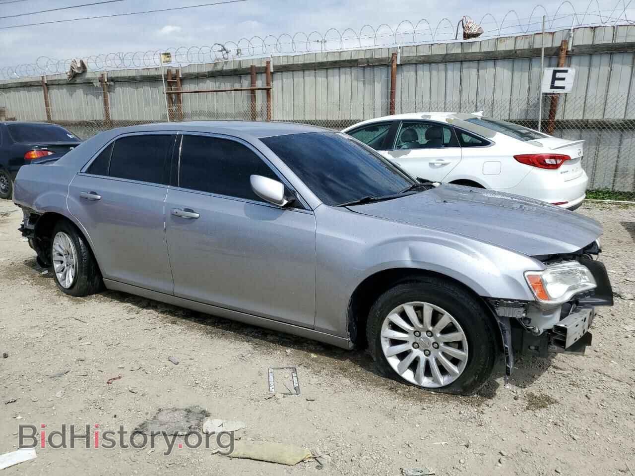 2014 CHRYSLER 300 - VIN: 2C3CCAAG8EH179353 - Фото 4