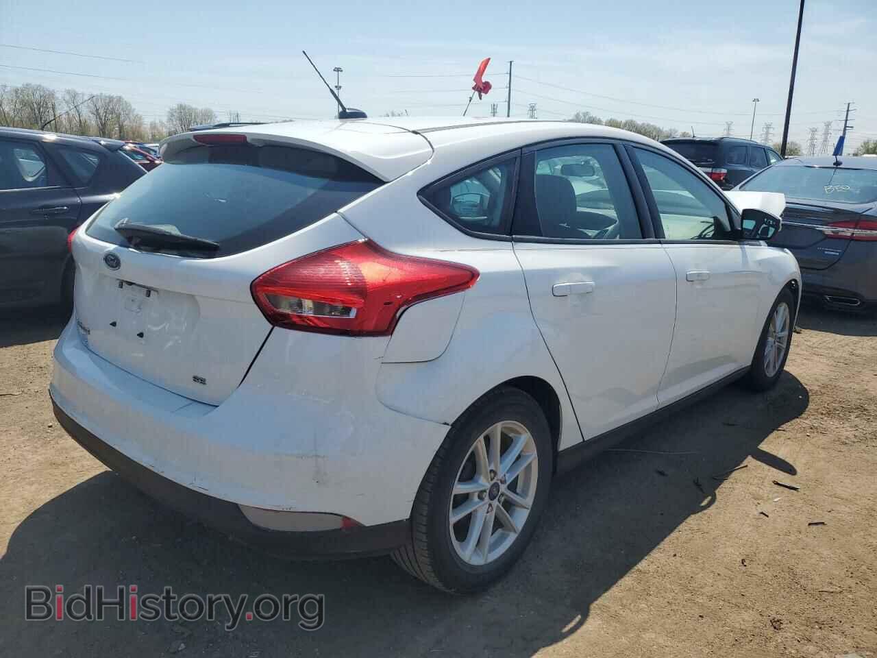 2017 FORD FOCUS - VIN: 1FADP3K28HL204364 - Фото 3