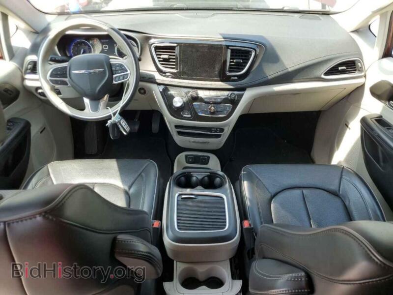 2019 Chrysler PACIFICA (VIN 2C4RC1GG6KR706440) — фото 8 из 13