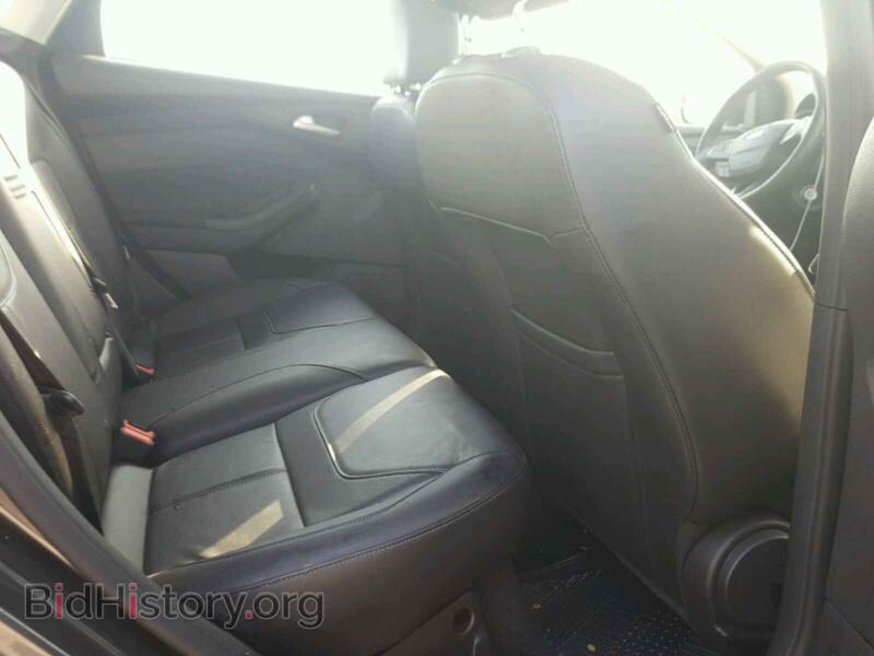 2015 Ford FOCUS (VIN 1FADP3F21FL252246) — photo 6 of 10