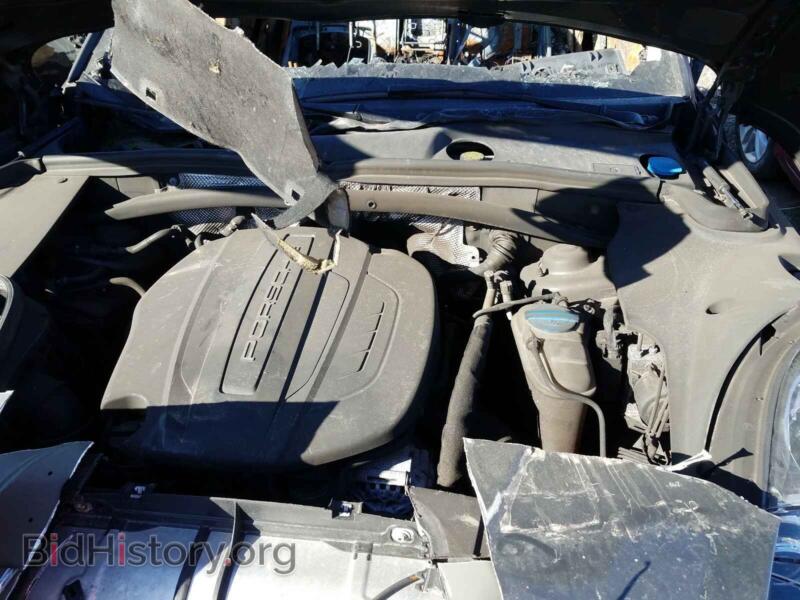 2017 Porsche MACAN (VIN WP1AA2A53HLB09648) — фото 7 из 10
