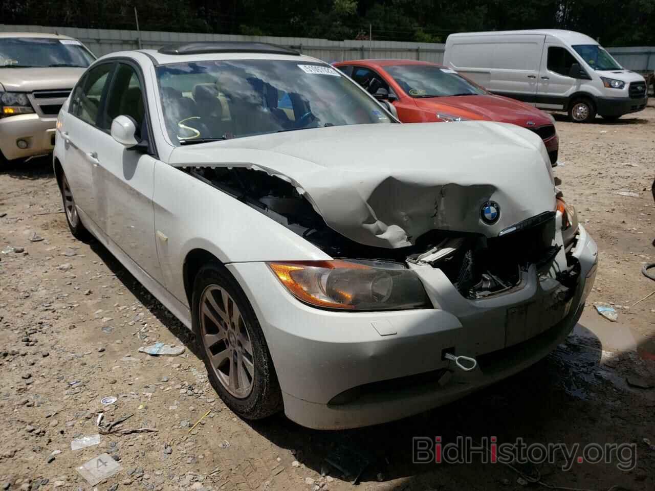 Photo WBAVA37587NE27610 - BMW 3 SERIES 2007