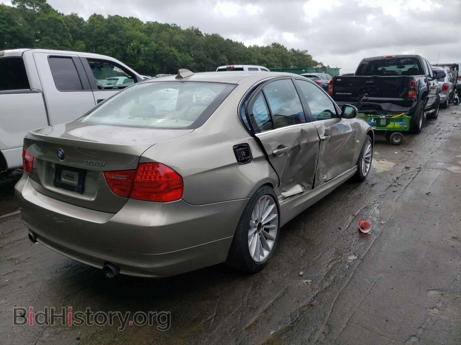 2009 BMW 3 SERIES - VIN: WBAPM73519A366721 - Фото 4