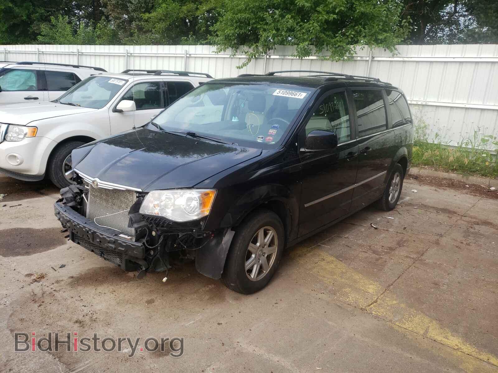 2010 CHRYSLER MINIVAN - VIN: 2A4RR8DX5AR449985 - Photo 2
