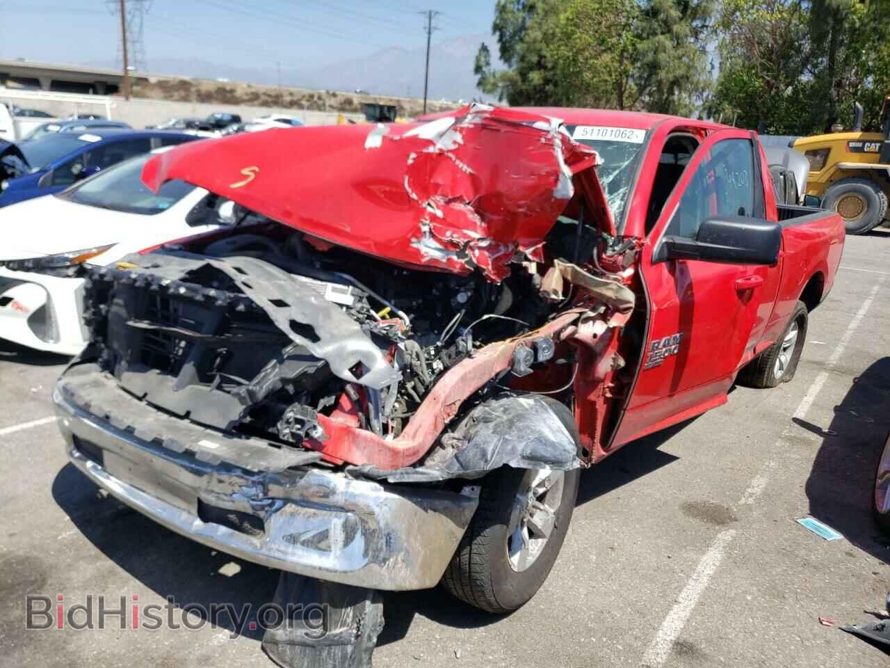 2020 RAM 1500 - VIN: 1C6RR6TT3LS117464 - Фото 2