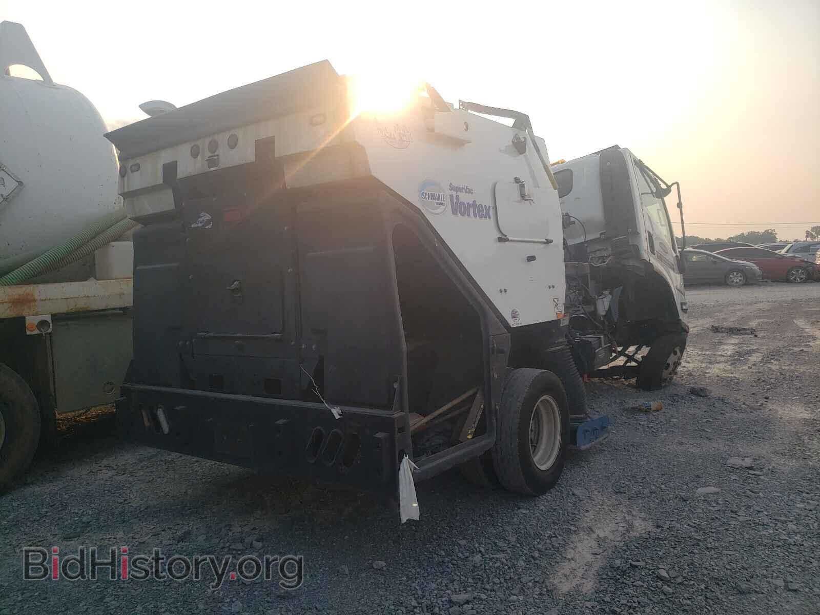 2018 ISUZU NPR - VIN: 54DB4W1BXJS809443 - Photo 4