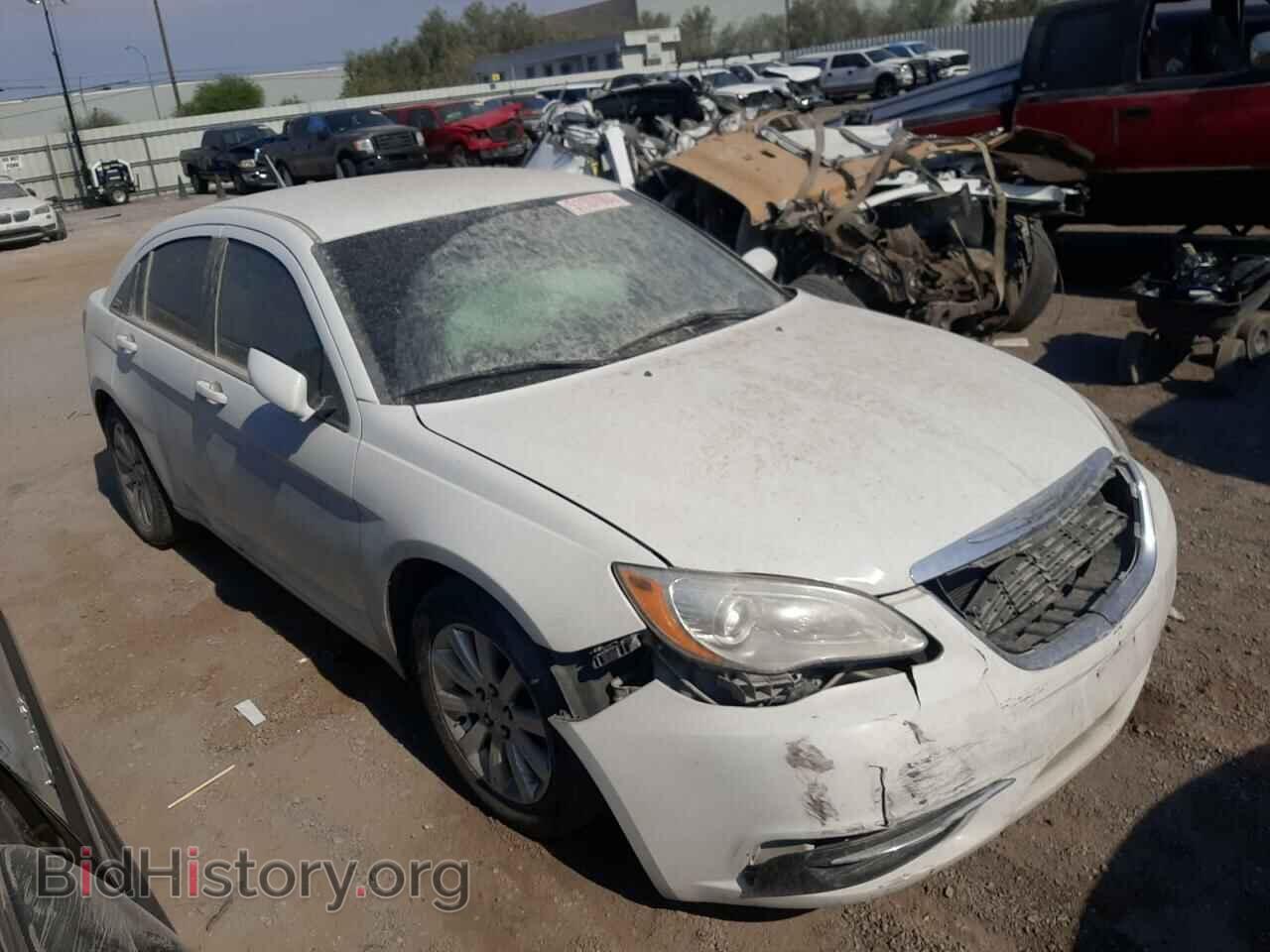 2013 CHRYSLER 200 - VIN: 1C3CCBBG2DN556320 - Фото 4