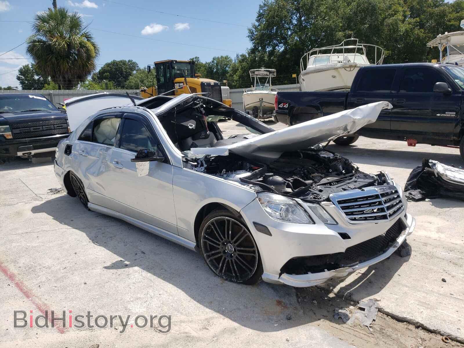 Photo WDDHF5KB3DA743531 - MERCEDES-BENZ E-CLASS 2013