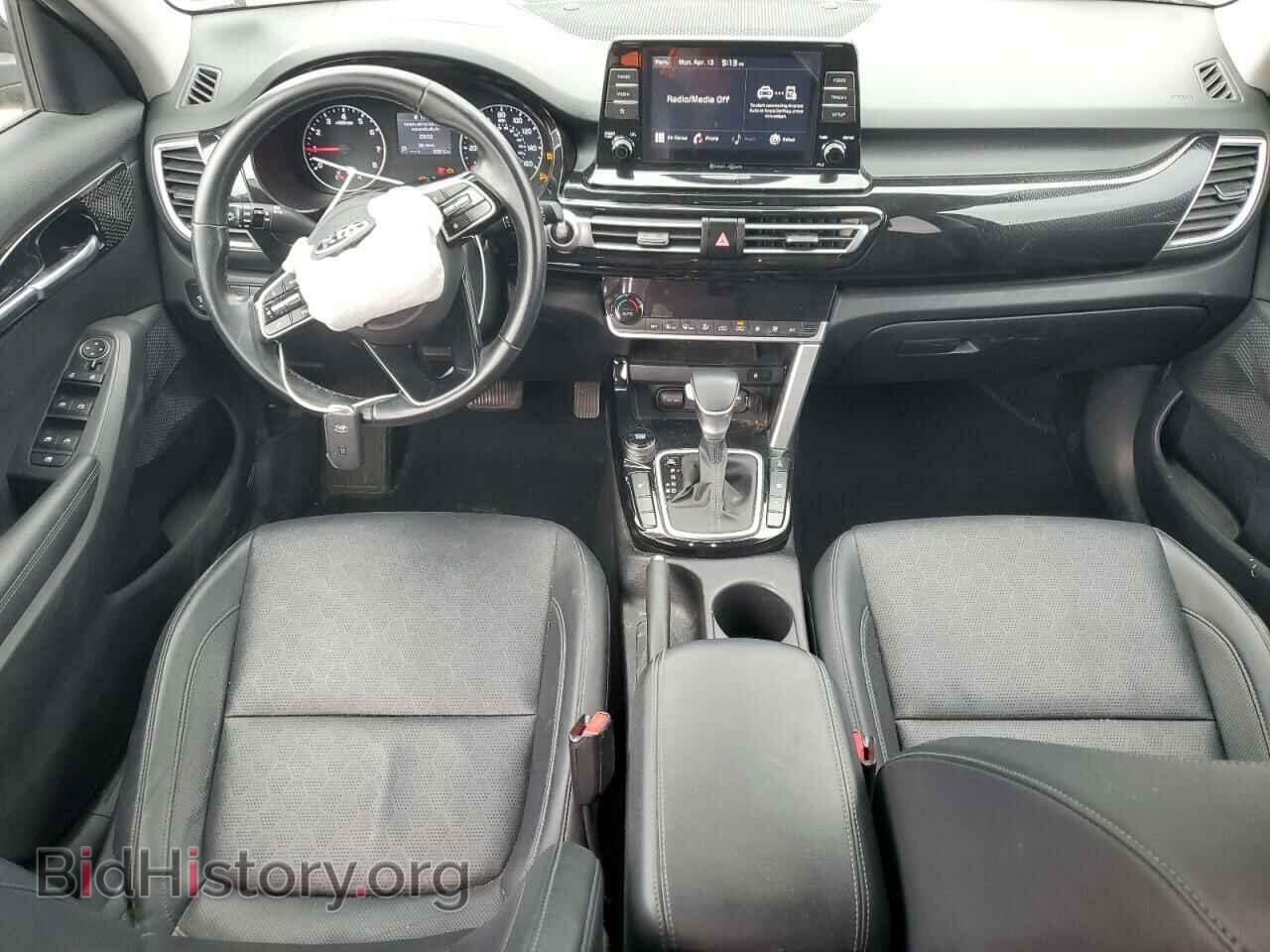 2021 KIA SELTOS - VIN: KNDERCAA2M7227742 - Фото 8