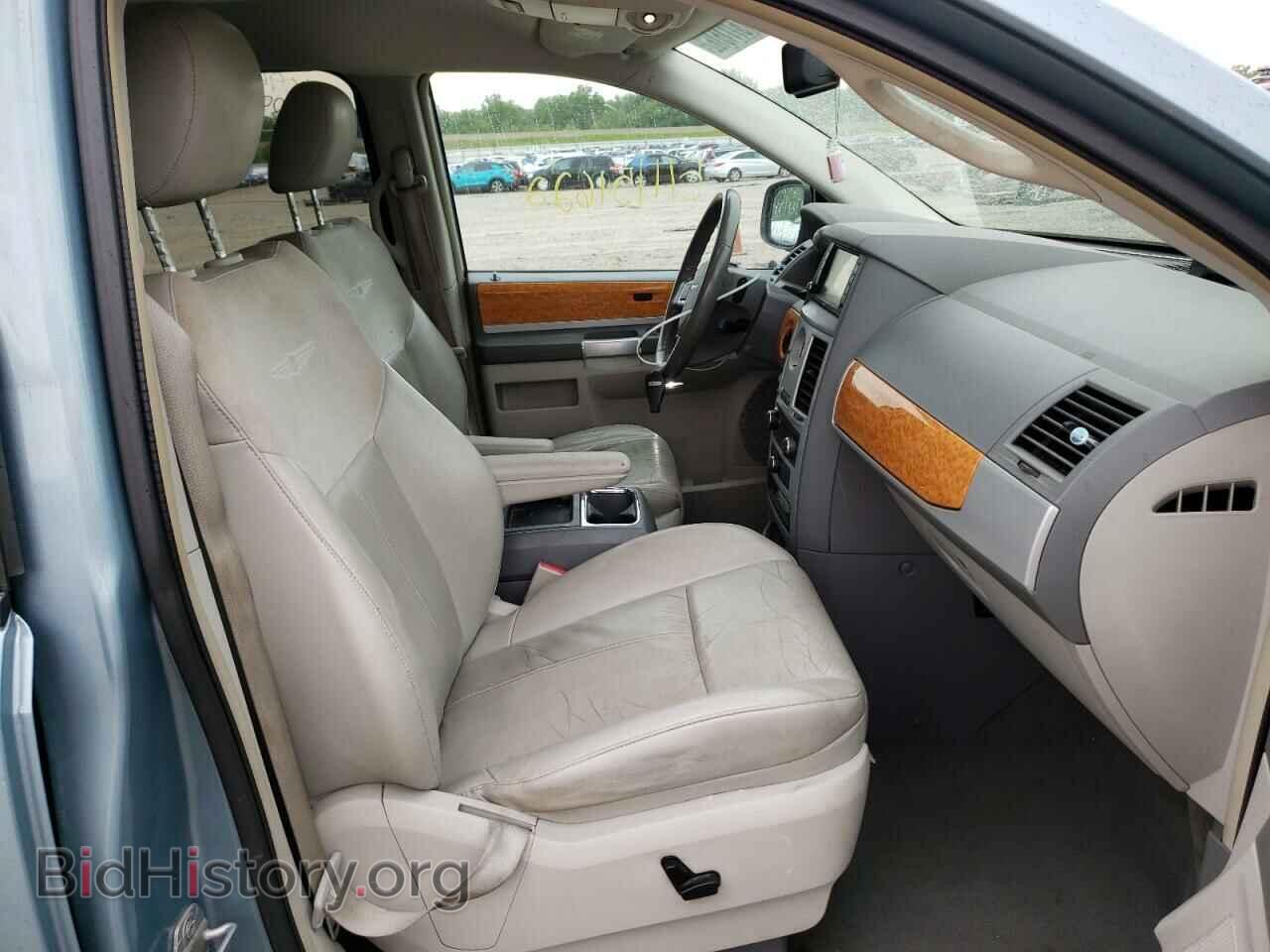 2010 CHRYSLER MINIVAN - VIN: 2A4RR6DX3AR267609 - Фото 5