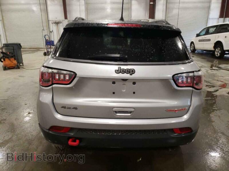 2019 Jeep COMPASS (VIN 3C4NJDDB2KT772222) — фото 6 из 16