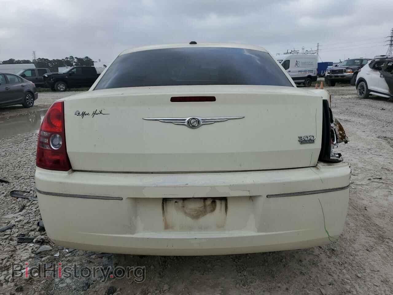 2010 CHRYSLER 300 - VIN: 2C3CA5CV4AH266041 - Фото 6