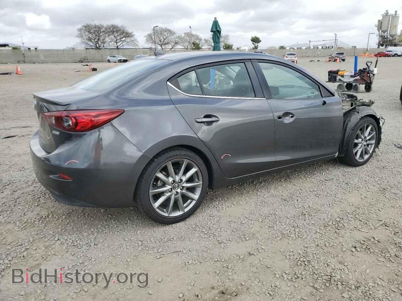 2018 MAZDA 3 - VIN: 3MZBN1V30JM215165 - Фото 3