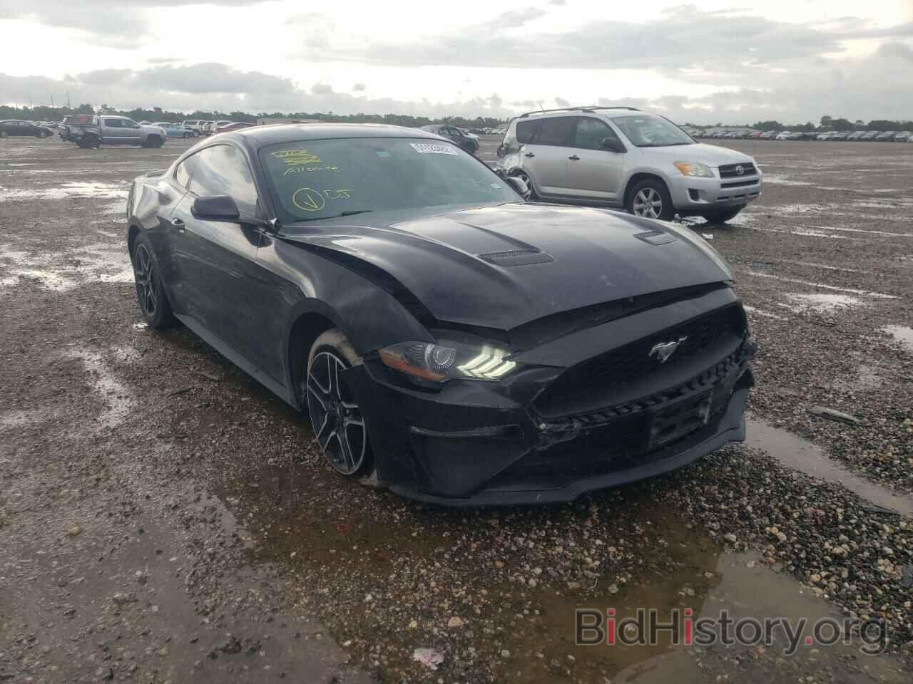 Photo 1FA6P8TH7J5103822 - FORD MUSTANG 2018