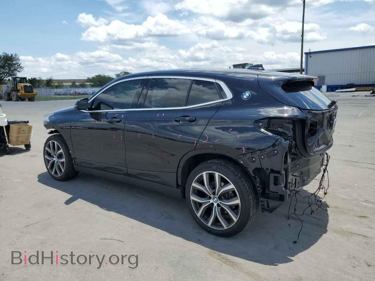 2021 BMW X2 - VIN: WBXYH9C08M5S22468 - Фото 2