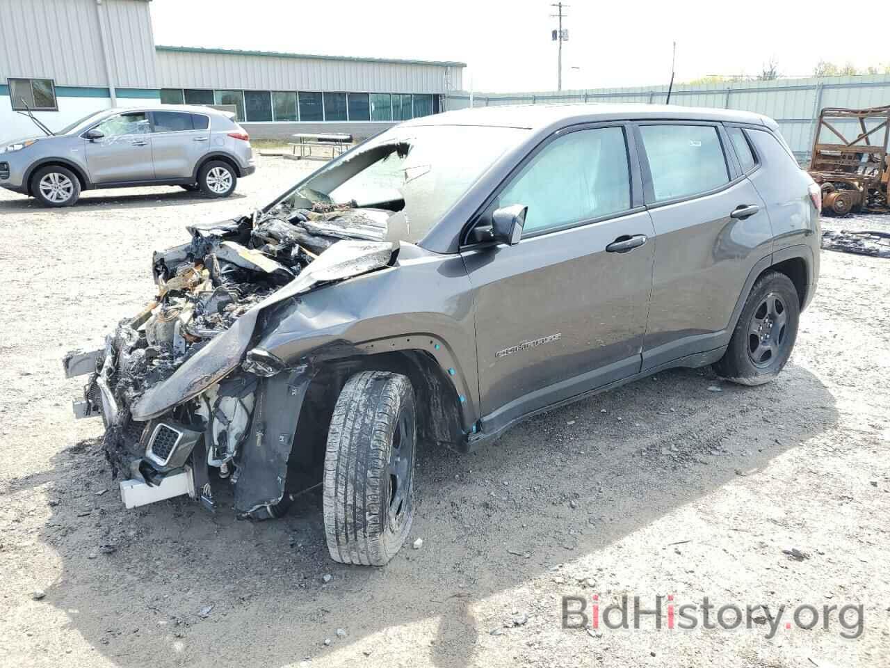 Photo 3C4NJCAB5JT285934 - JEEP COMPASS 2018