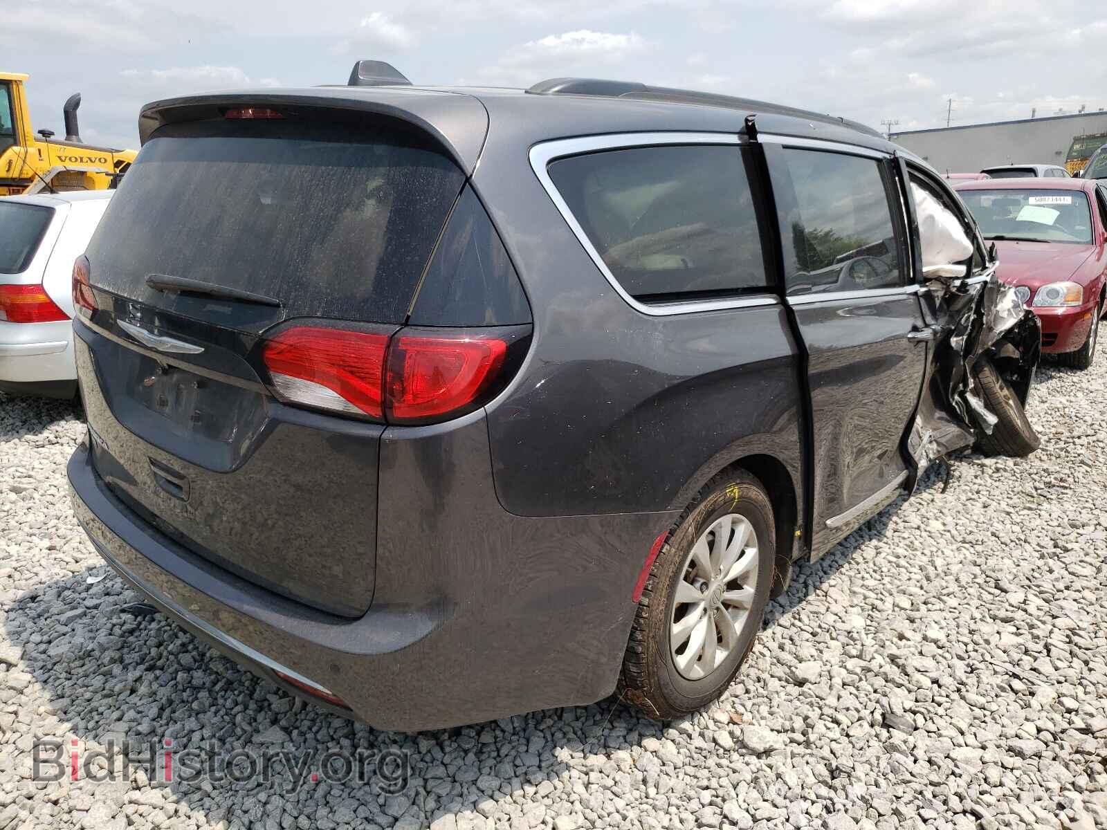 2017 CHRYSLER PACIFICA - VIN: 2C4RC1BGXHR832025 - Photo 4