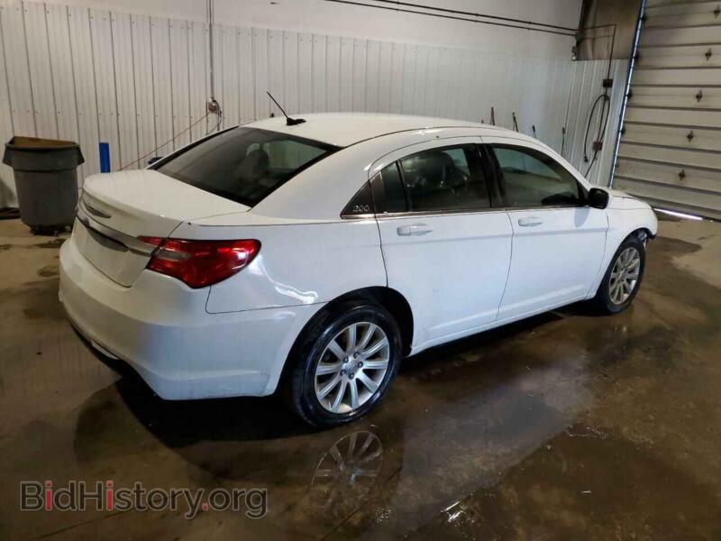2011 Chrysler 200 (VIN 1C3BC1FB9BN571012) — фото 3 из 13
