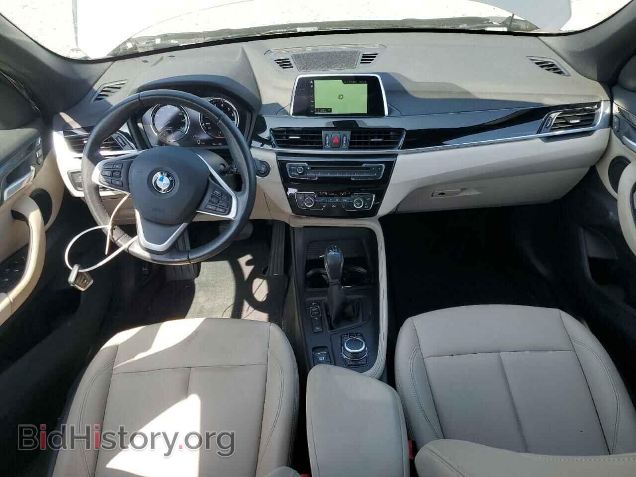 2018 BMW X1 - VIN: WBXHT3C36J5L33585 - Фото 8
