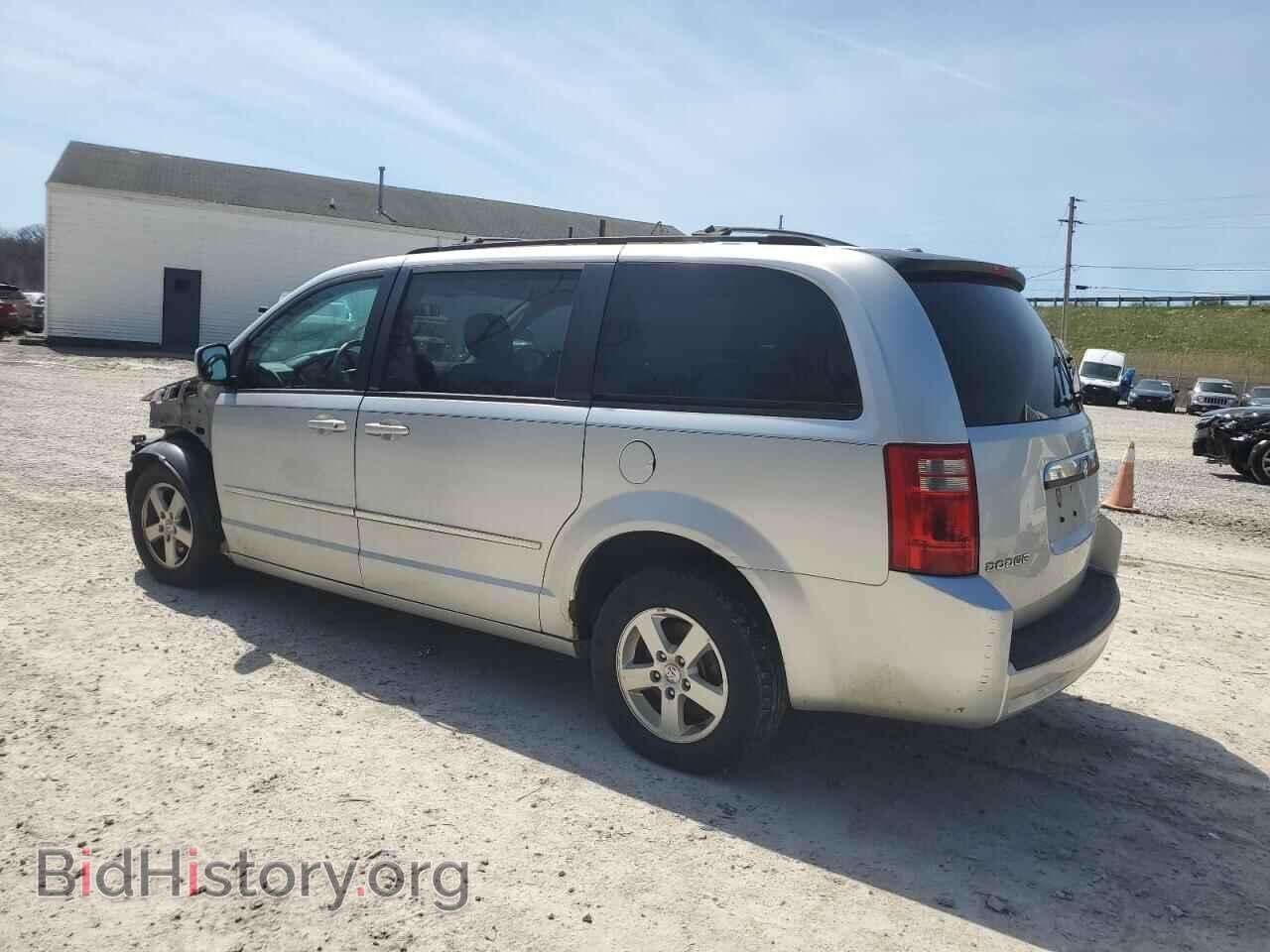 2010 DODGE CARAVAN - VIN: 2D4RN5D17AR251682 - Photo 2
