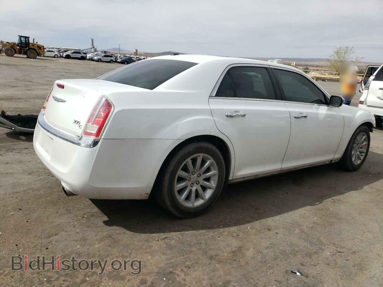 2013 CHRYSLER 300 - VIN: 2C3CCAETXDH643846 - Фото 3