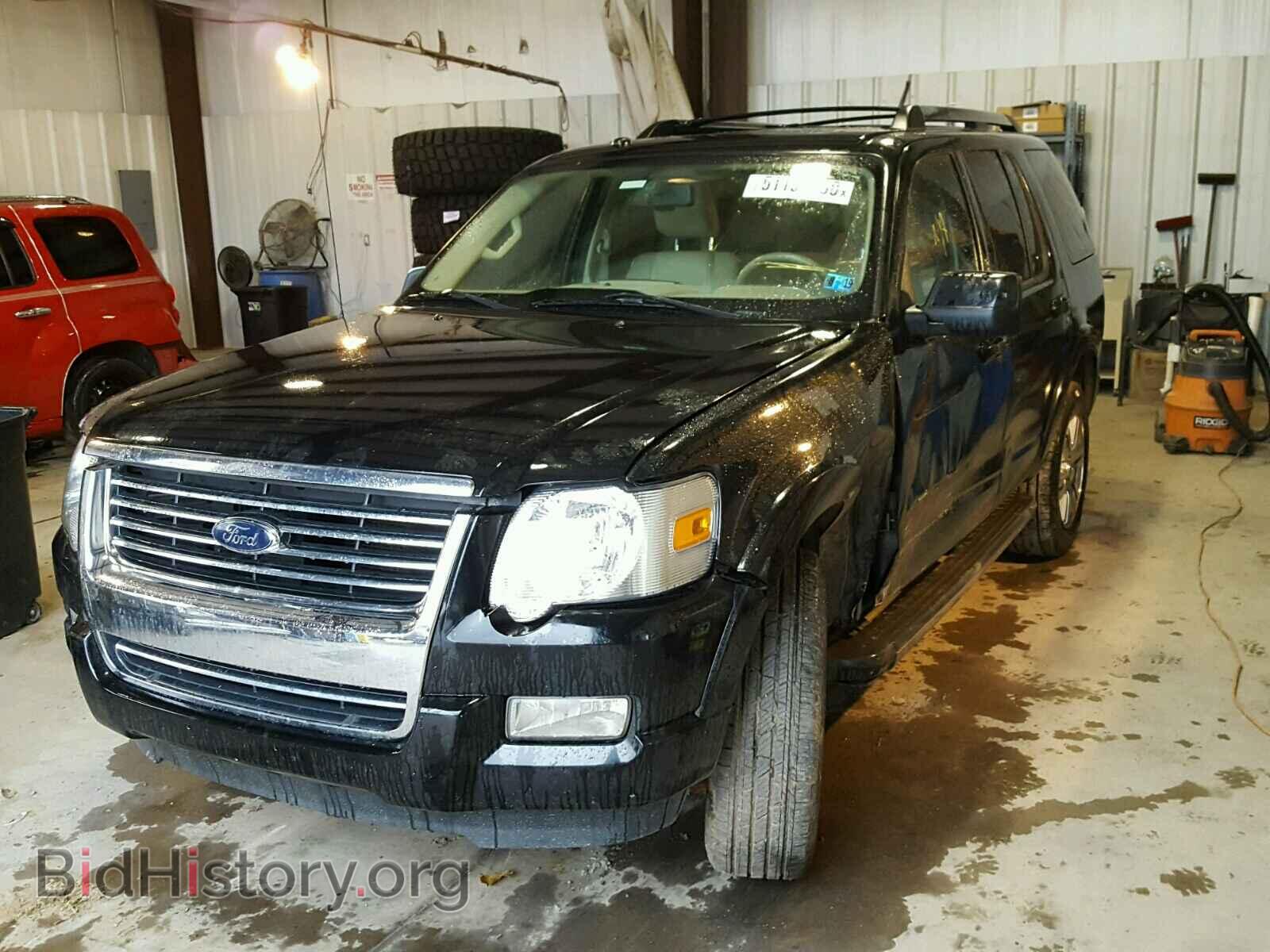 2010 FORD EXPLORER L - VIN: 1FMEU7FE2AUA99710 - Photo 2