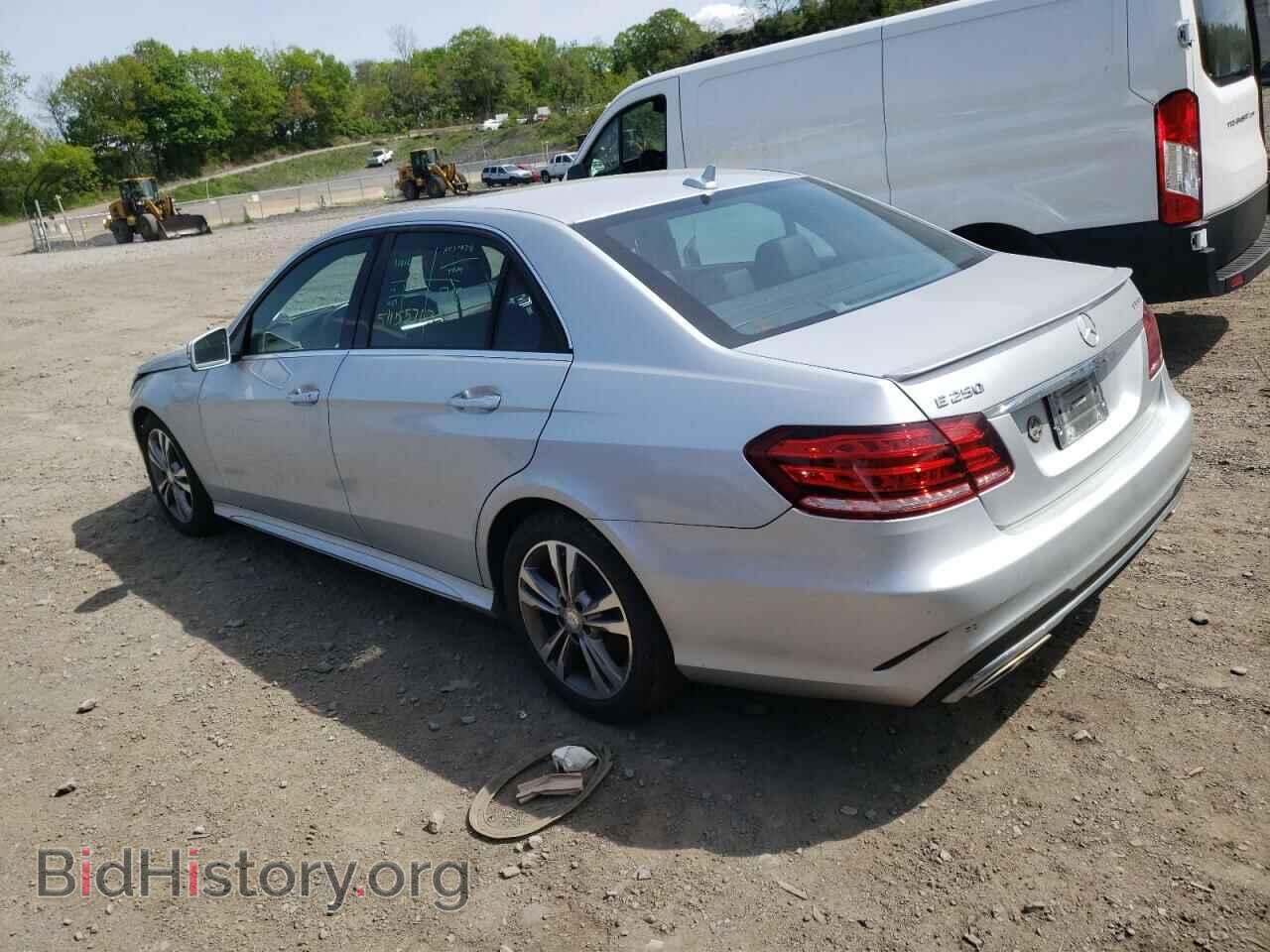2016 MERCEDES-BENZ E-CLASS - VIN: WDDHF9HB5GB187235 - Фото 2