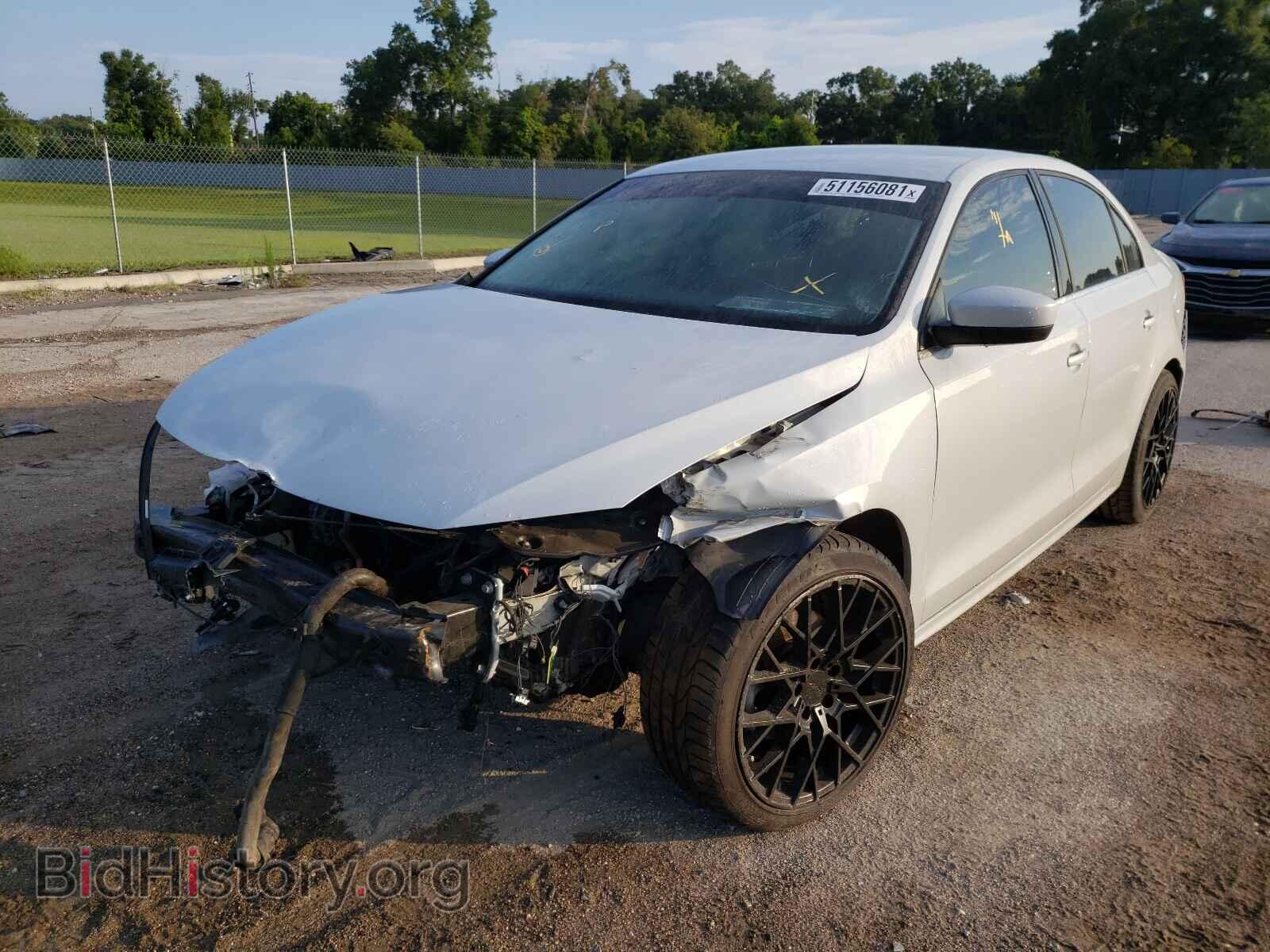 2017 VOLKSWAGEN JETTA - VIN: 3VW2B7AJ7HM242048 - Photo 2